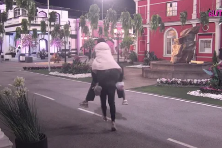 Mina Vrbaški jaše Terzu u Eliti 