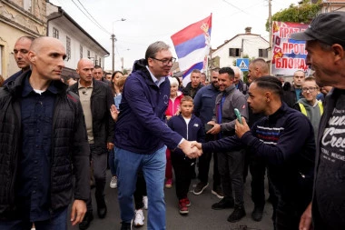 "NEMA LEPŠEG MESTA OD SRBIJE" Vučić poslao jaku poruku naciji: NAJSREĆNIJI SAM SA SVOJIM NARODOM! (FOTO)