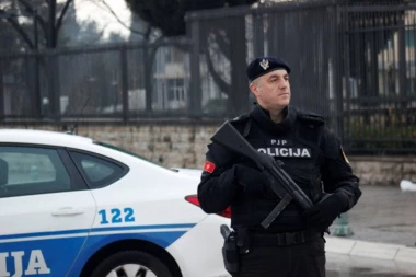 VELIKA AKCIJA POLICIJE! Udar na grupu Miloša Radonjića: Švercovali POLA TONE KOKAINA! Na meti i "škaljarac" poznat po LAŽNOM IZRUČENJU!