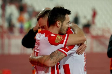 POTPUNA LUDNICA: Zvezda slavila nakon preokreta sa igračem manje! Leković i Ivanić spasili šampiona