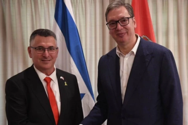 VUČIĆ SA SAAROM: Jačanje bilateralnih veza Srbije i Izraela od ključne važnosti za obe zemlje (FOTO)