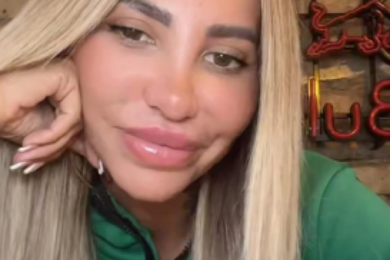 Transformacija Aneli Ahmić