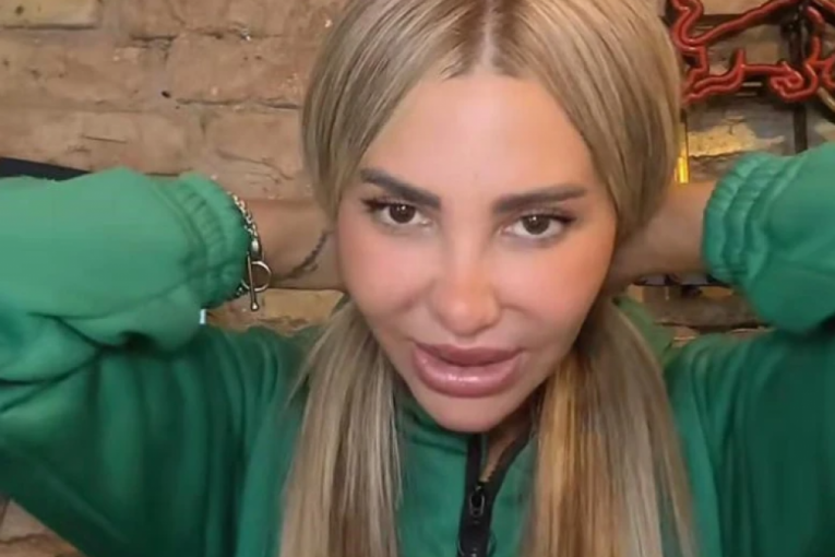 Transformacija Aneli Ahmić