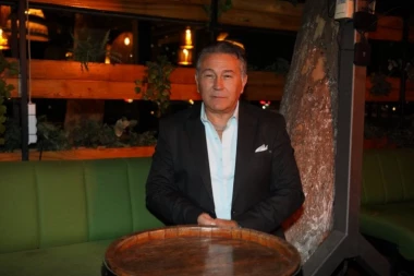 BIVŠOJ KOJU JE PRETUKAO MORA DA PLATI 68.553 EVRA! Halidu stigao dug na naplatu!