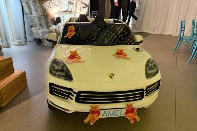 Nadica Ademov proslavila prvi rođendan sina Amela