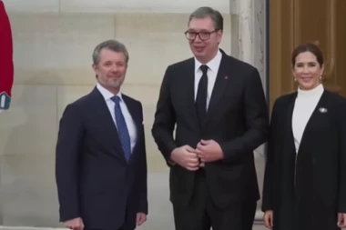 VUČIĆ GOST KRALJA FREDERIKA I KRALJICE MERI! Predsednik poslao moćnu poruku iz Danske: "SAMO ZAJEDNIČKIM NAPORIMA MOŽEMO DO PROSPERITETA"! (FOTO, VIDEO)