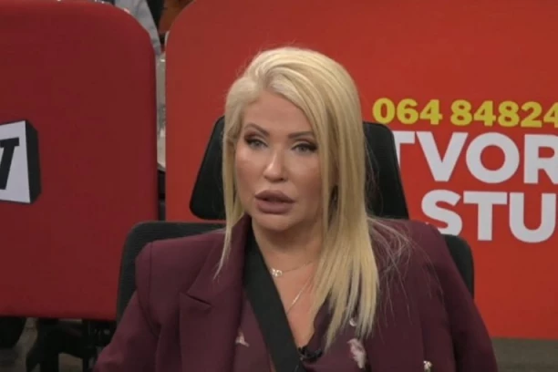 "URLALA JE I ZGRABILA ME ZA RUKU, POKUŠAVAJUĆI DA JE POLOMI" Sandra Božić se oglasila nakon napada: REKLI SU DA PODVODIM SVOJU DECU!