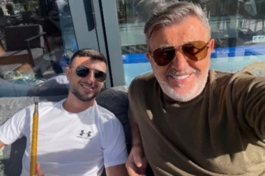 SIN ŠERIFA KONJEVIĆA JE PRAVI MACAN! Juče proslavio rođendan, DAME ODLEPILE! (FOTO)