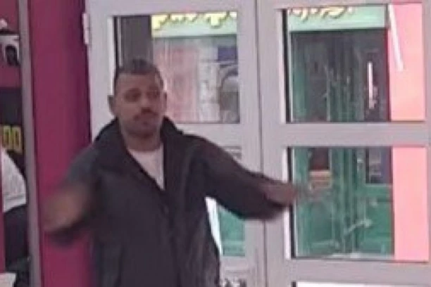 200.000 EVRA DRŽI U KEŠU! PROVALJEN TAJNI ŠTEK Bore Santane - doživeo potpuno POMRAČENJE UMA, NAPAO CIMERE! (GALERIJA)