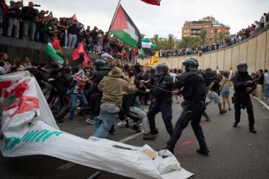 GORI EVROPA! Širom kontinenta veliki antiizraelski protesti - na meti poznati restorani i prodavnice (VIDEO)