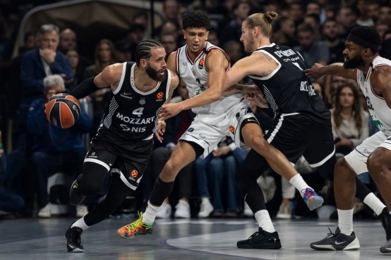 PRVA POBEDA PARTIZANA! Gudurić promašio trojku za trijumf, GROBARI IMAJU RAZLOG DA SLAVE!