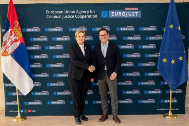 VAŽAN SASTANAK DOLOVAC I ŠMITA! Zagorka u poseti Evrodžastu!