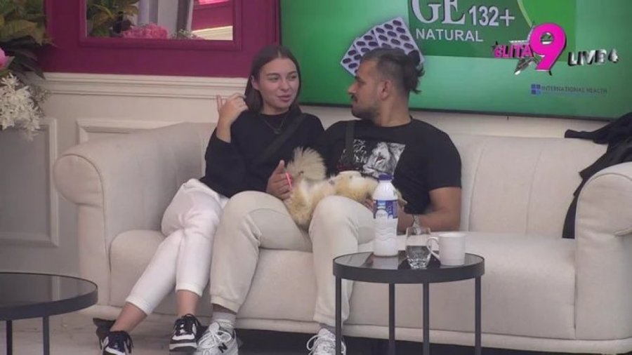 OBEZBEĐENJE ULETELO U BELU KUĆU, ZVERSKI NASRNUO NA CIMERA! Isplivao SNIMAK INCIDENTA, totalni haos!