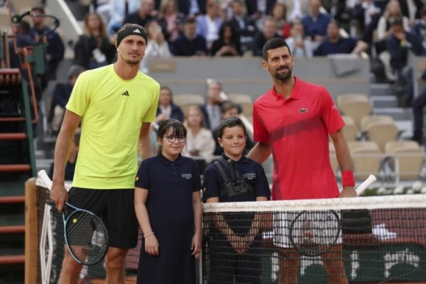 ŠOK U ŠANGAJU: Morao je da spakuje kofere i da ide kući pre vremena