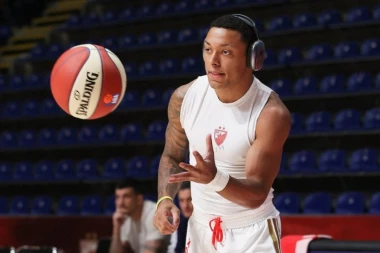 JAGO IZAŠAO NA TEREN! Brazilac ponovo u dresu Crvene zvezde Meridianbet (VIDEO)