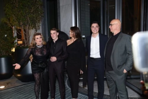 VELIKO SLAVLJE VIKI MILJKOVIĆ I DRAGANA TAŠKOVIĆA! Sin Andrej proslavio punoletstvo, sjajna zabava u prestonici Srbije! (FOTO-GALERIJA)