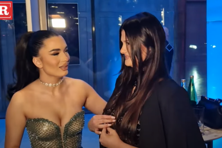 Jana Todorović sa ćerkom