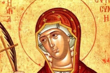 SUTRA JE PREPODOBNA EFROSINIJA! Zamonašila se prerušena u muškarca, otac je 38 godina tražio, a evo šta se desilo kad ju je konačno sreo!