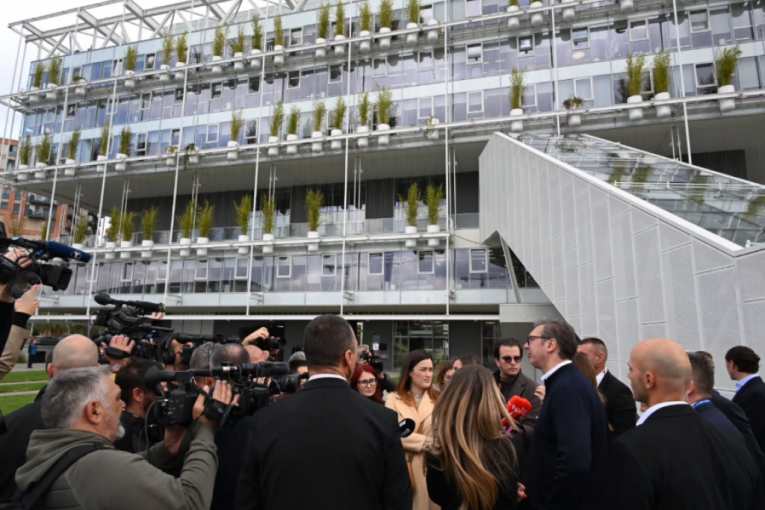 Instagram buducnostsrbijeav