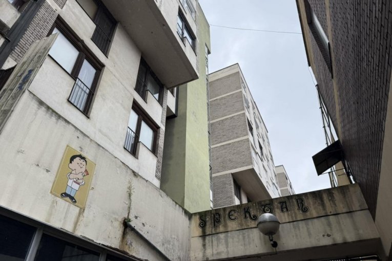 Zgrada u kojoj je živeo Halid Bešlić