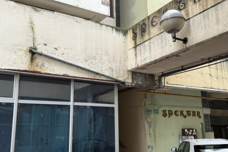 Zgrada u kojoj je živeo Halid Bešlić