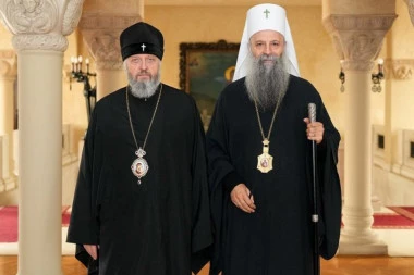 DUHOVNI MOST IZMEĐU SRBIJE I RUSIJE: Patrijarh srpski Porfirije dočekao ruskog mitropolita Aristarha
