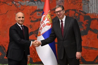 VUČIĆ PRIMIO AKREDITIVNA PISMA AMBASADORA EGIPTA: "Poštujemo vašu konstruktivnu ulogu u regionalnoj stabilnosti i podržavamo napore za pravedan i trajan mir na Bliskom istoku!" (FOTO)