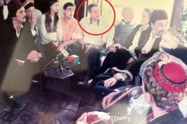 ISPLIVALA FOTOGRAFIJA ZDRAVKA ŠOTRE SA SNIMANJA ZONE ZAMFIROVE! Sve legenda do legende!