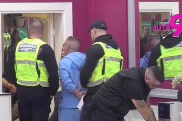 MILJANA KULIĆ DOŽIVELA POMRAČENJE UMA, PROGRAM PREKINUT U MOMENTU NAPADA! Obezbeđenje opkolilo imanje u Šimanovcima, ZA OVO SLEDI TUŽBA KO VRATA!