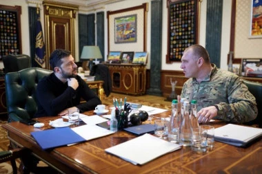 ZELENSKI NA SASTANKU SA ŠEFOM SBU: Stravični gubici ruskih trupa - bezglavo jurišaju na ukrajinske položaje