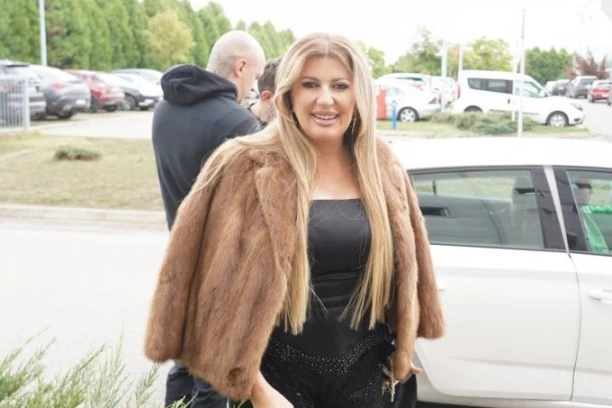 VIKI MILJKOVIĆ SE OBOGATILA PREKO NJE: Naša pevačica je RASKRINKALA do srži - ovo niko nije znao!