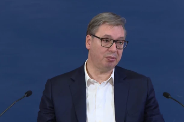 VUČIĆ SAOPŠTIO LOŠE VESTI: Rafinerija može da radi do 1. novembra