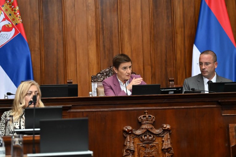 A TURBULENT DAY IN PARLIAMENT, 40 POINTS DISCUSSED: Ana Brnabić Suspends Session, Resumption Planned for Tomorrow