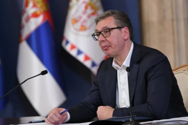 "DETE U DOBU ALGORITAMA" - Predsednik Vučić sutra na konferenciji o bezbednosti dece