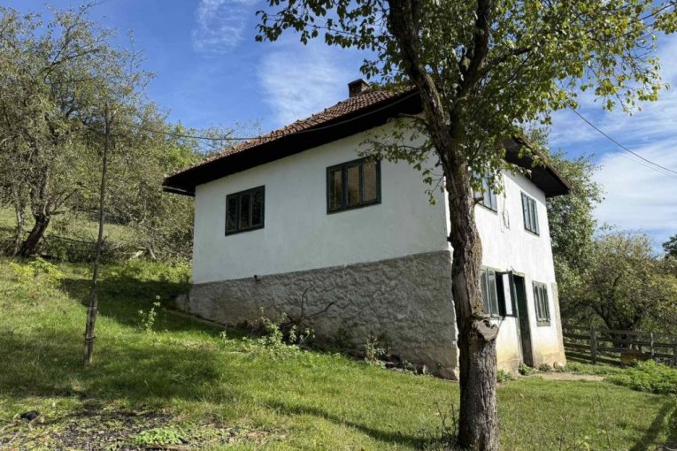 Rodna kuća Halida Bešlića