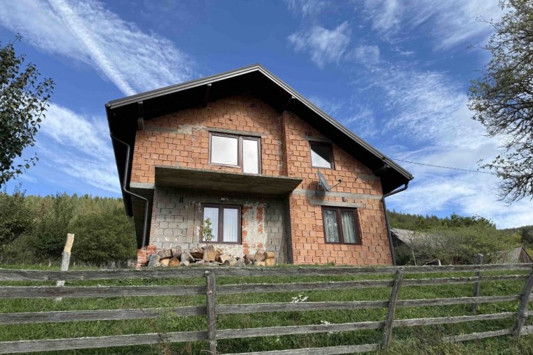 Nedovršena kuća Halida Bešlića