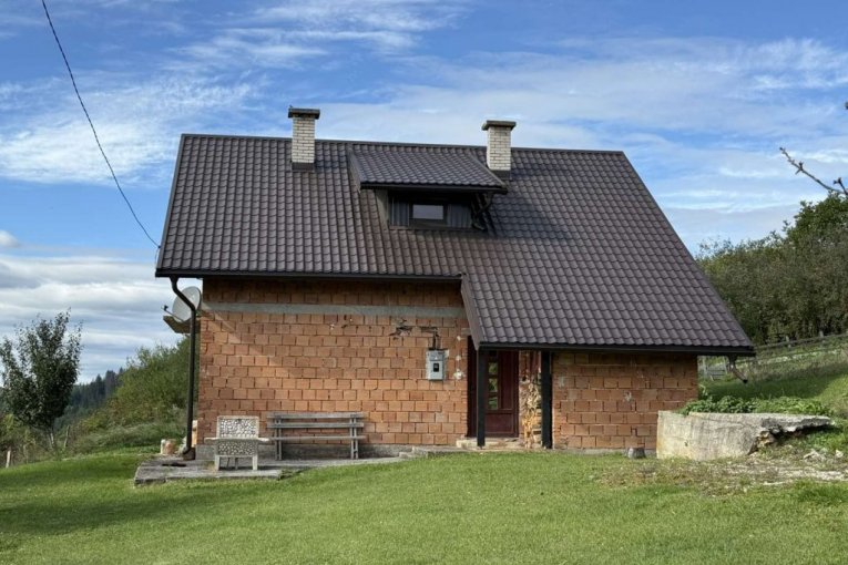 Nedovršena kuća Halida Bešlića