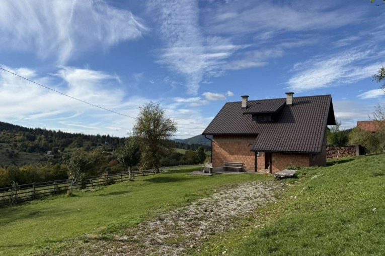 Nedovršena kuća Halida Bešlića