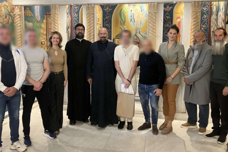 KADA CRKVA ZAKUCA NA GVOZDENA ZATVORSKA VRATA: Krštenje u Okružnom zatvoru i susret koji menja sudbine