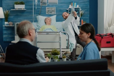 "ZNAM KAKO JE NA ONOM SVETU - PREŽIVELA SAM SMRT!": Potresno svedočanstvo iz bolničke sobe o ženi koju je u život vratio vapaj njenog sina