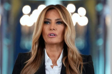 "NISAM EPSTAJNOVA ŽRTVA" Oglasila se Melanija o glasinama: Nije upoznao mene i Trampa!