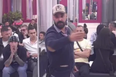 BRUTALAN ULTIMATUM ZA ANELI AHMIĆ: Luka Vujović podvukao CRTU - MUK u Beloj kući!