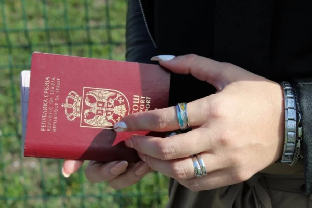 NA PRVI SLOBODAN TERMIN ĆETE SE NAČEKATI! Ogromne gužve za vađenje pasoša!