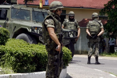 UZBUNA U NATO DRŽAVI! Upaljena dva najveća alarma, obustavljeni svi letovi, VOJSKA NA ULICAMA