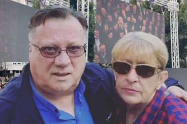 UZNEMIRUJUĆE VESTI O ŽENI HALIDA BEŠLIĆA - NEMA JE NI NA KOMEMORACIJI: Prisutni zabrinuti za njeno stanje nakon smrti supruga!