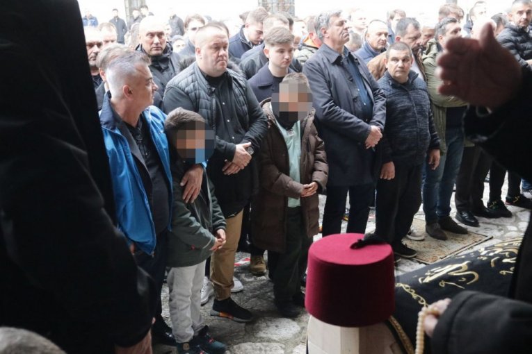 Dženaza za Halida Bešlića