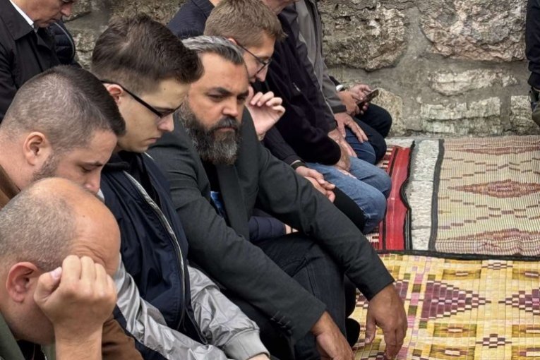 Dženaza za Halida Bešlića