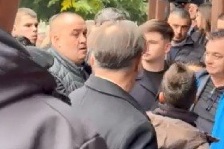 Dženaza za Halida Bešlića