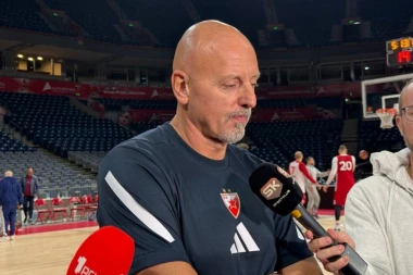 OBRADOVIĆ UTUČEN POSLE PORAZA: Mnogo je uticao izostanak Monekea!