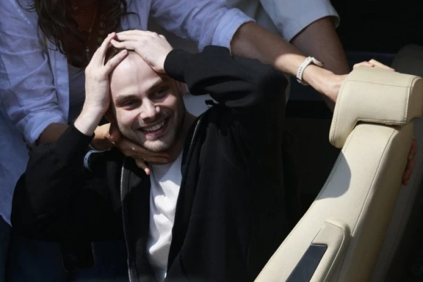 ALON OHEL ZASVIRAO U EMISIJI! Nakon oslobađanja od Hamasa sada izgleda ovako! (VIDEO)